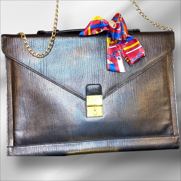 BALLY Vintage Leather Envelope Laptop Bag| Gold Chain Strap & Lock - Picture 3 of 14